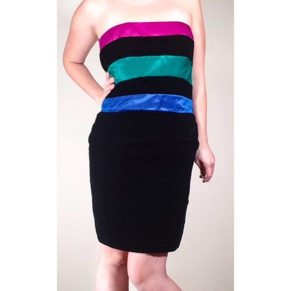 Vintage Velvet Party Dress - Picture 2 of 2